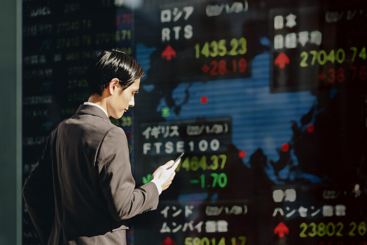 asian-stocks-mostly-down-amid-us-banking-concerns-and-sluggish-chinese-growth