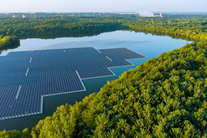 floating-solar-panels-gain-popularity-in-the-united-states,-revolutionizing-renewable-energy