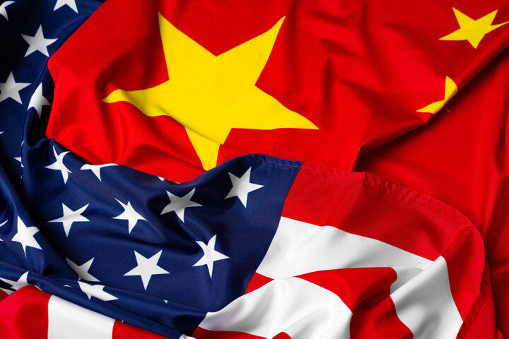 Kurze Interaktion zwischen amerikanischen und chinesischen Verteidigungsministern in Singapur