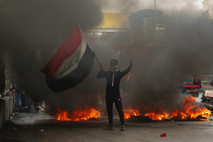 Schwedische Botschaft im Irak wird wegen geplanter Koranverbrennung von Demonstranten belagert
