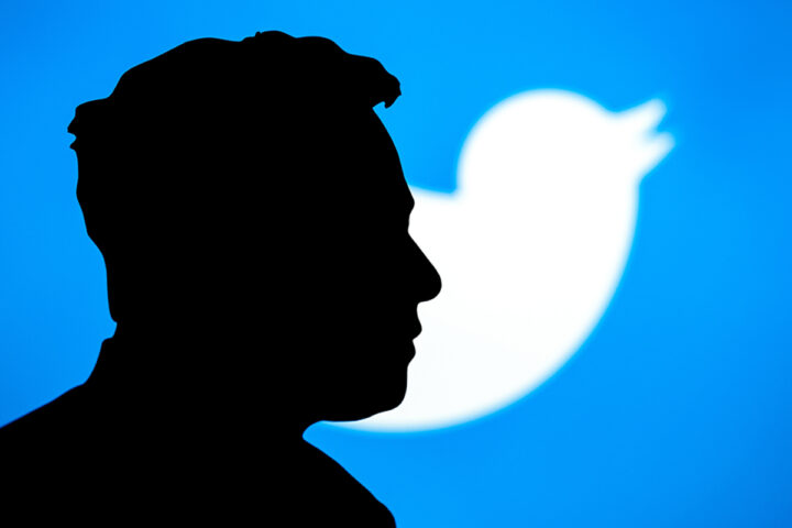 Twitter wandelt sich zu X und ersetzt das ikonische Vogel-Logo