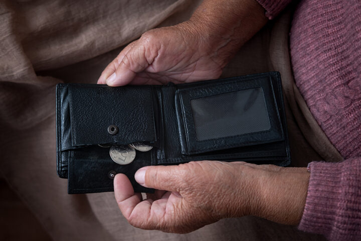 Eine steigende Zahl alternder Amerikaner geht mittellos in den Ruhestand