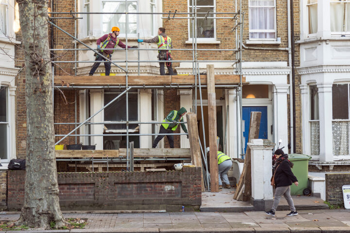 barratt-developments-predicts-challenging-times-ahead-for-housing-sector-due-to-sluggish-demand