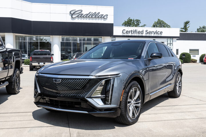 cadillac-charges-ahead-the-launch-of-the-new-optiq-compact-ev