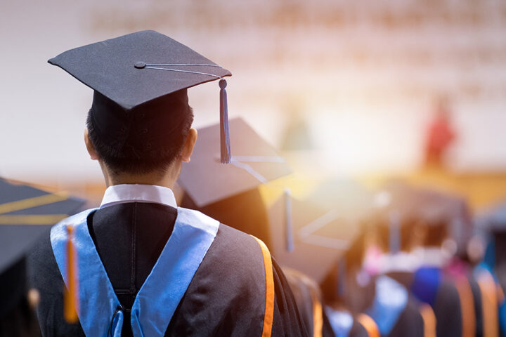Navigieren durch den Finanzdschungel des Colleges: Maximierung von Stipendien für einen schuldenfreien Abschluss