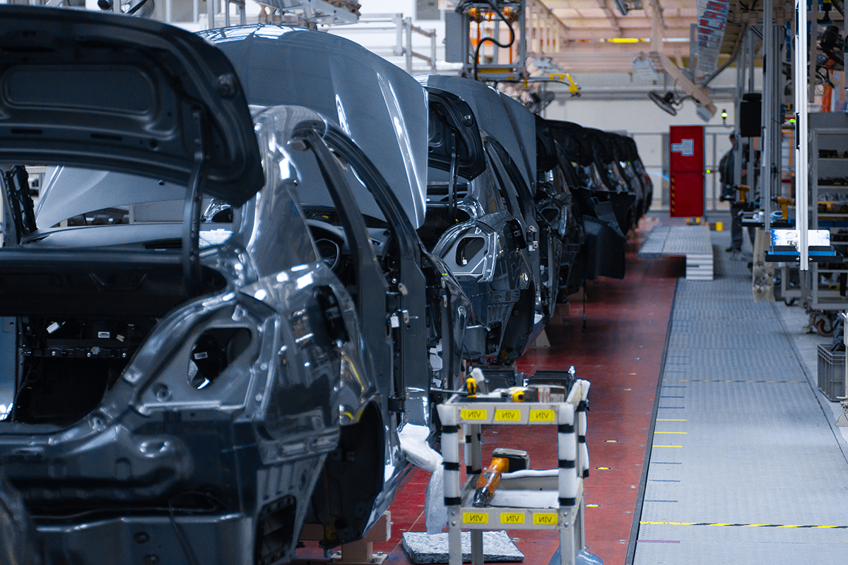 gm-announces-major-layoffs-in-michigan-amid-production-changes