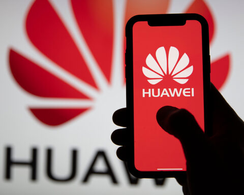 huawei's-revival-challenges-apple-in-china
