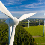 renewable-energy-stocks-growth-amid-rising-rates