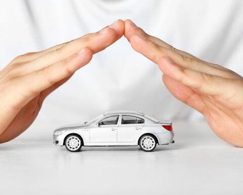 mastering-car-insurance-costs-effective-ways-to-save-money