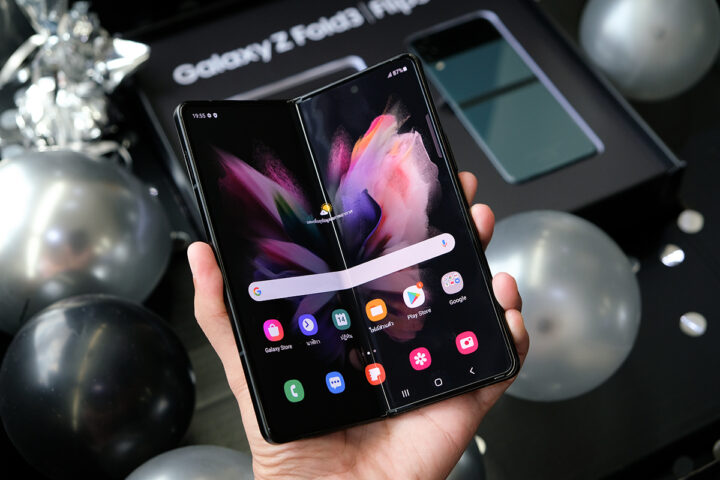 foldable-revolution-samsung’s-ai-phones-get-sleeker-and-pricier