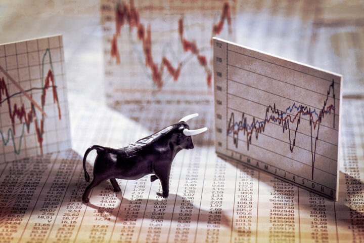 will-the-bull-market-persist?-analyzing-stock-market-trends-for-2024