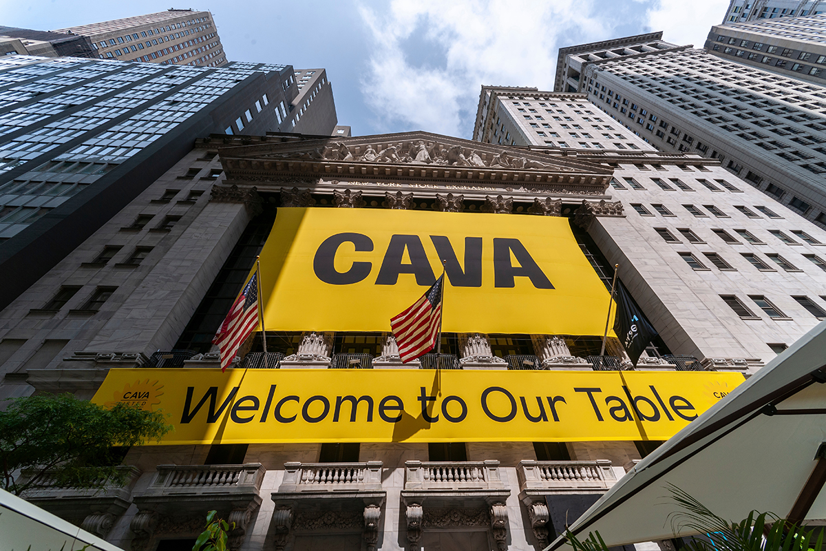 cava's-impressive-earnings-beat-expectations-as-traffic-soars