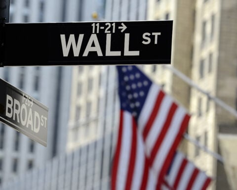 wall-street-gains-as-strong-jobs-report-boosts-economic-optimism